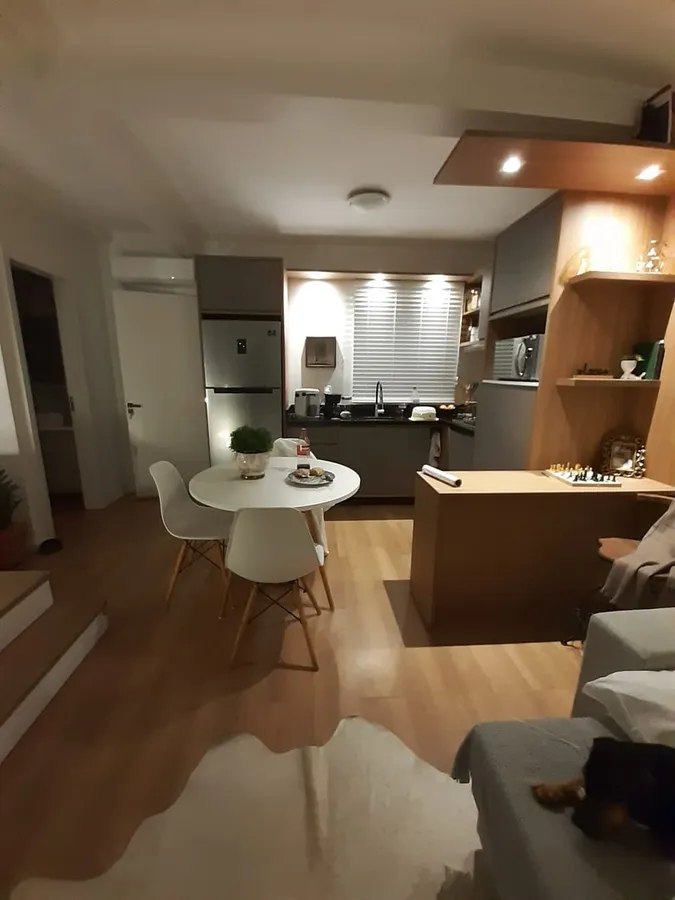 * 🔑 Sobrado de Esquina com Amplo Espaço Externo