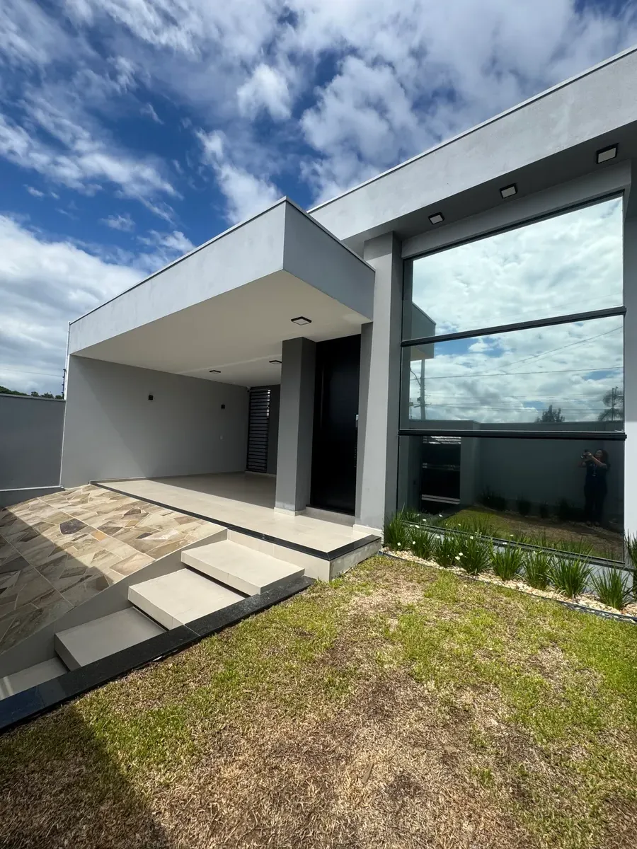 Casa alto padrão com lazer completo e tecnologia